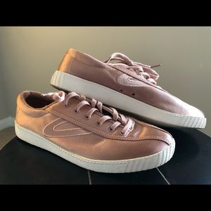 Madewell x Tretorn Nylite Plus Sneaker satin pink